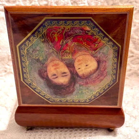 Vtg Edna Hibel Jewelry Music Box Mother&Child Art On Reuge🤚🏽made Italy Signed - Picture 5 of 15